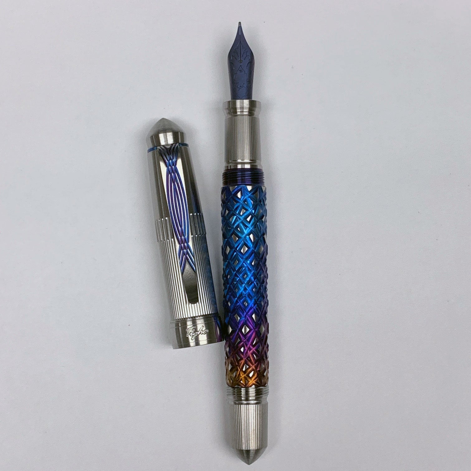 Fountain pen with blue and silver design