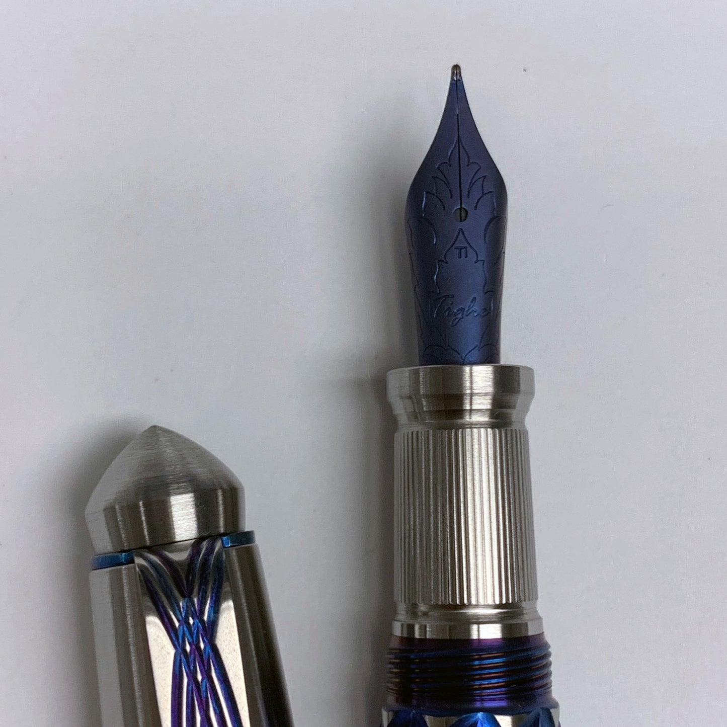 Reticulated Fire Crystal Fountain Pen